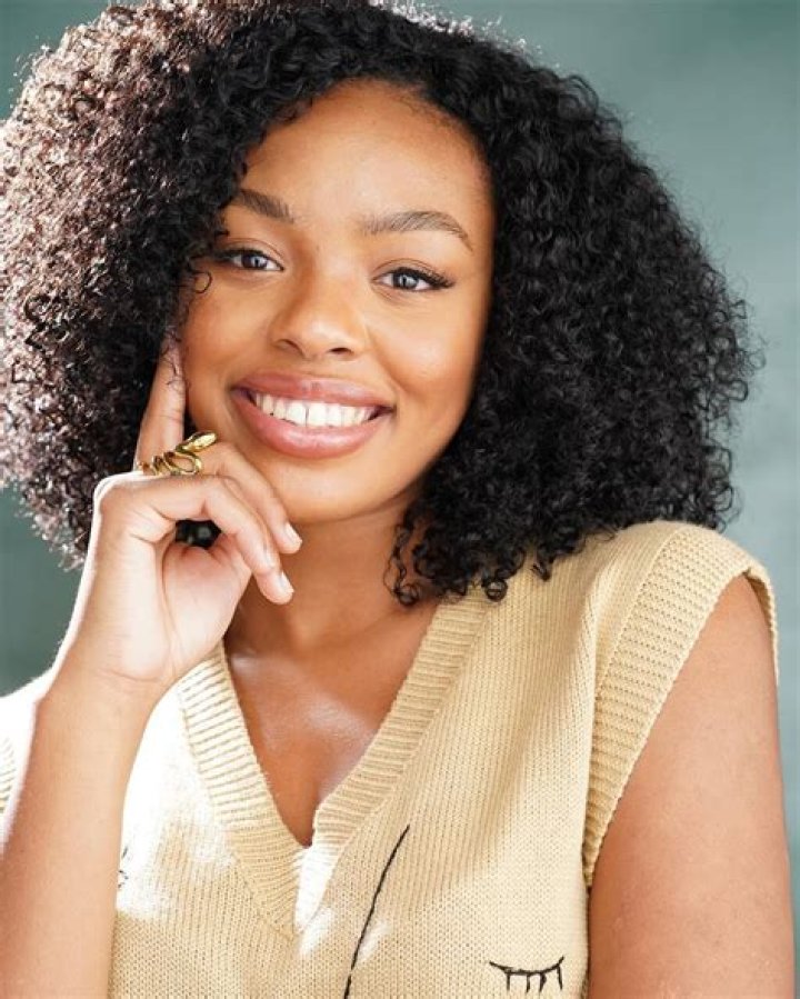 Alana Bright: Wiki, Bio, Age, Height, Career, Birthday, Family, Ethnicity