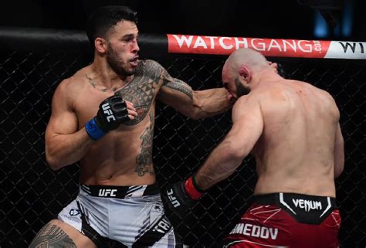 Brad Tavares' Net Worth Unveiled