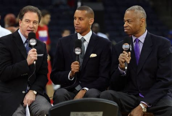 Unveiling The Net Worth Secrets Of Renowned Sportscaster: Kevin Harlan